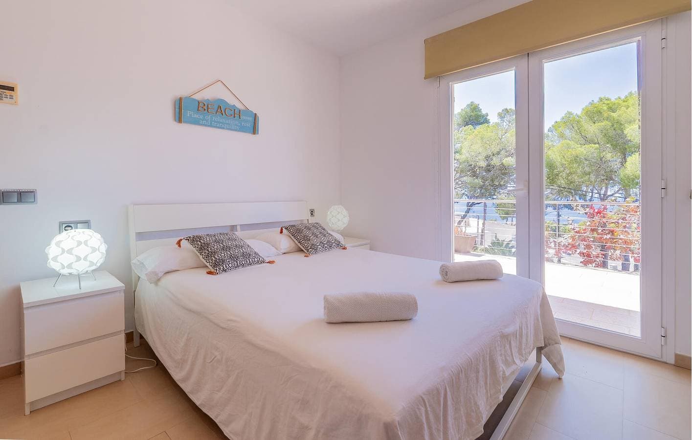 Foto 9 von 50: Wohnung mit Meerblick und Pool: 2km bis Playa de s'Hostalet