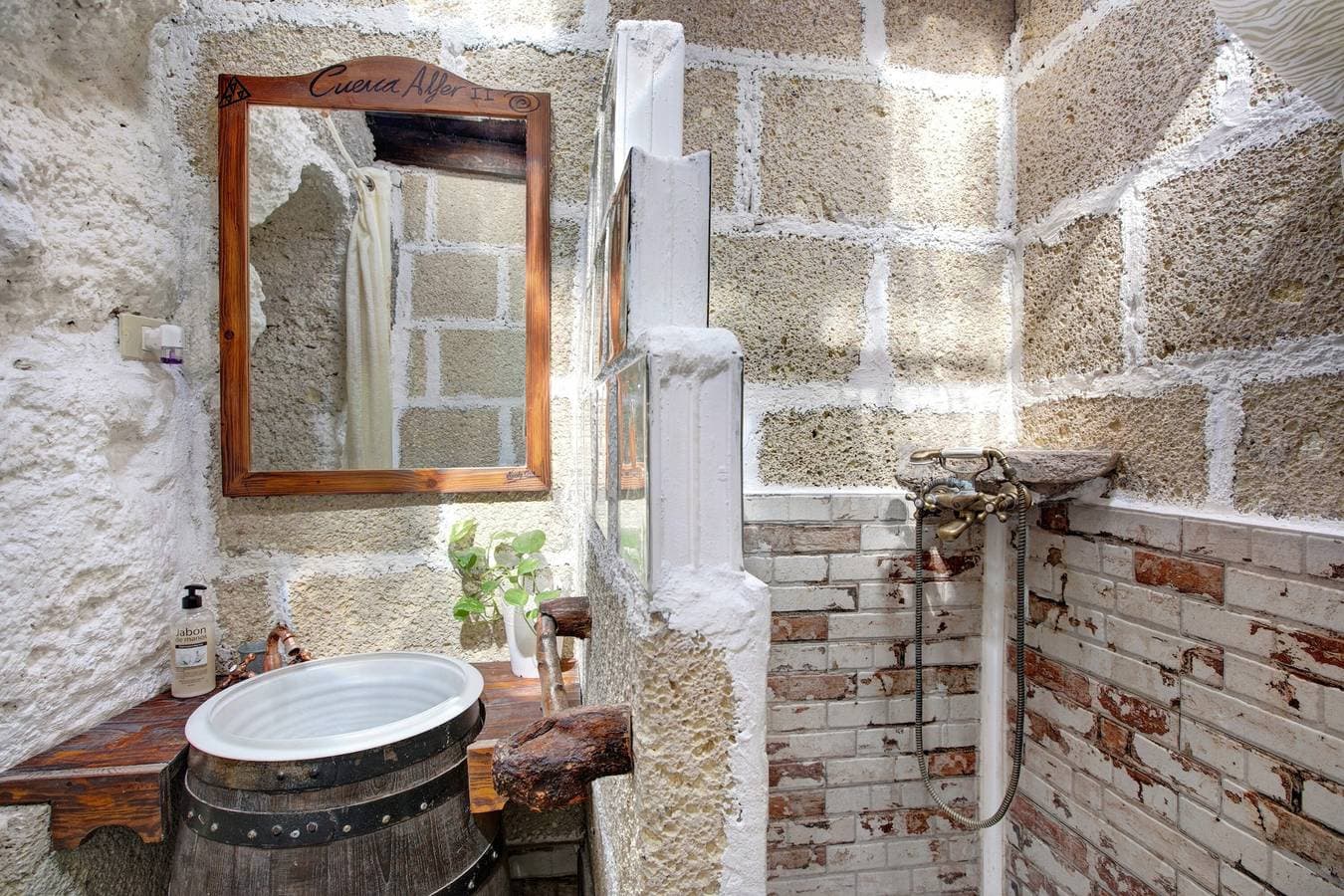 Foto 12 von 27: Haustierfreundliches Ferienhaus Casas Cueva Alfer 2 mit Meerblick, Garten und WLAN