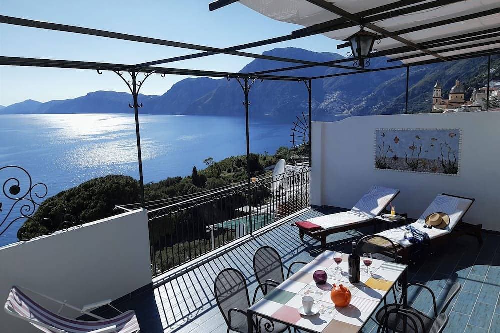 Casa Maria Cristina - large terrace with a view of the sea toward Positano and Capri 1