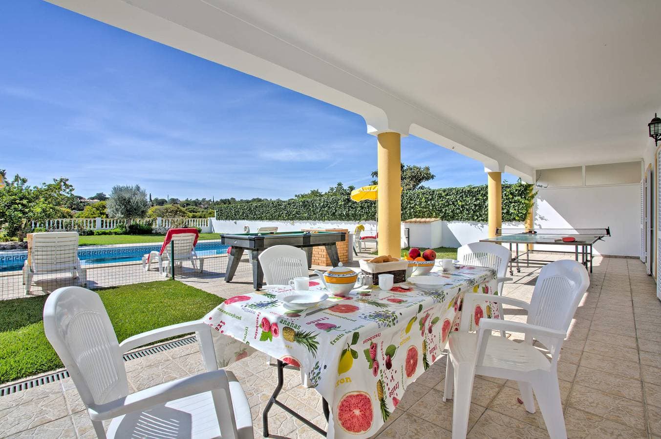 Foto 11 von 30: Villa für 4 Personen mit Garten