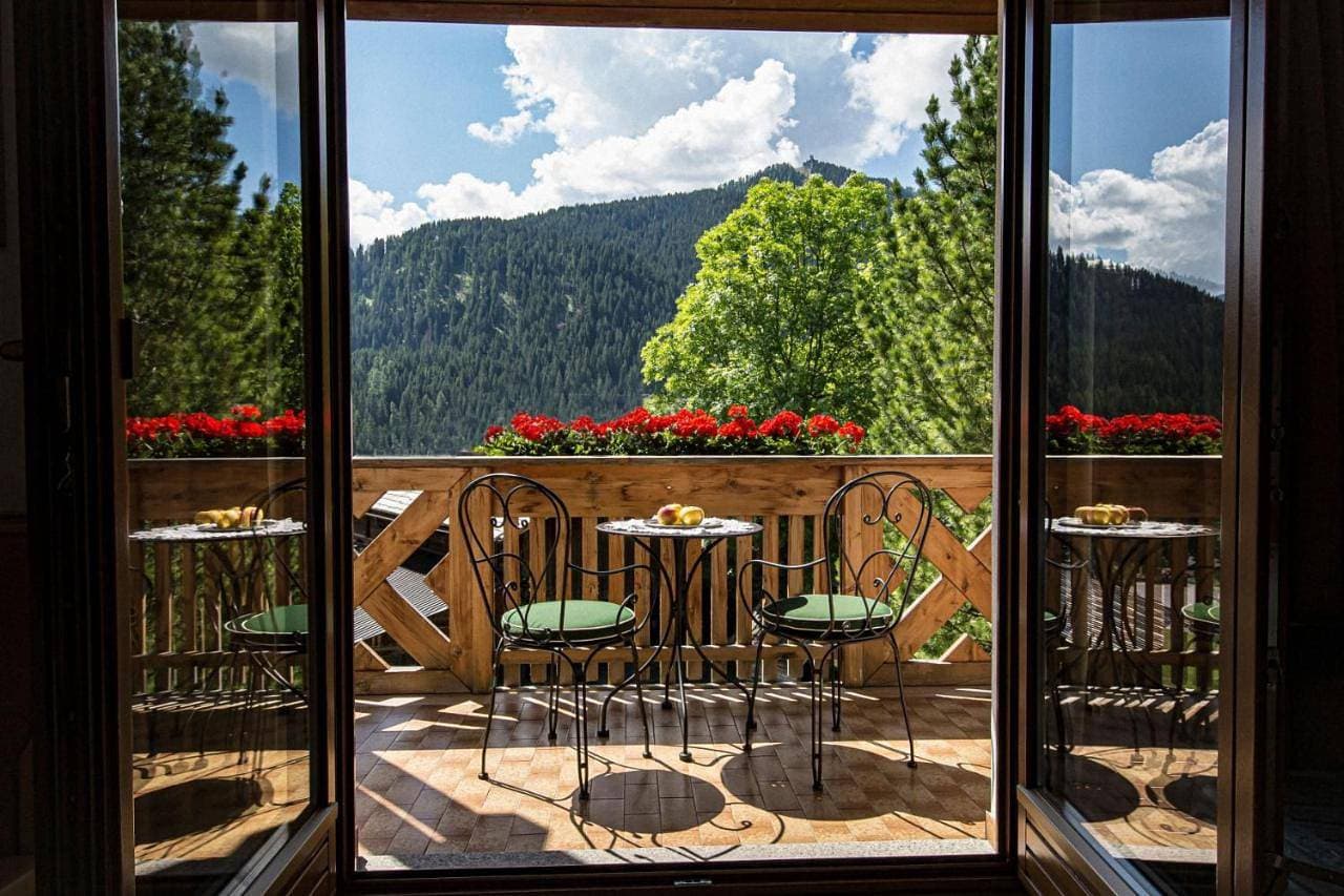 Foto 8 von 21: Superior One-Bedroom Apartment with Balcony and Mountain View