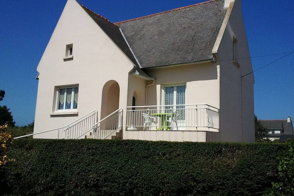 Haus 800 m von den Stränden von Beg Leguer, mit umzäuntem Garten mit Bäumen 1