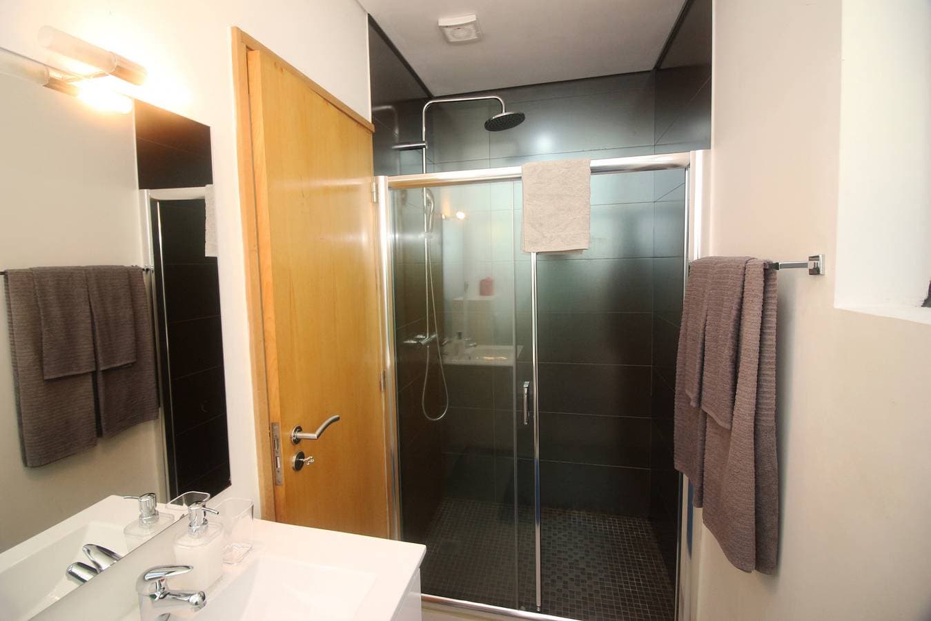 Foto 13 von 21: Apartamento Javali - Casas Barca do Rio - Gerês