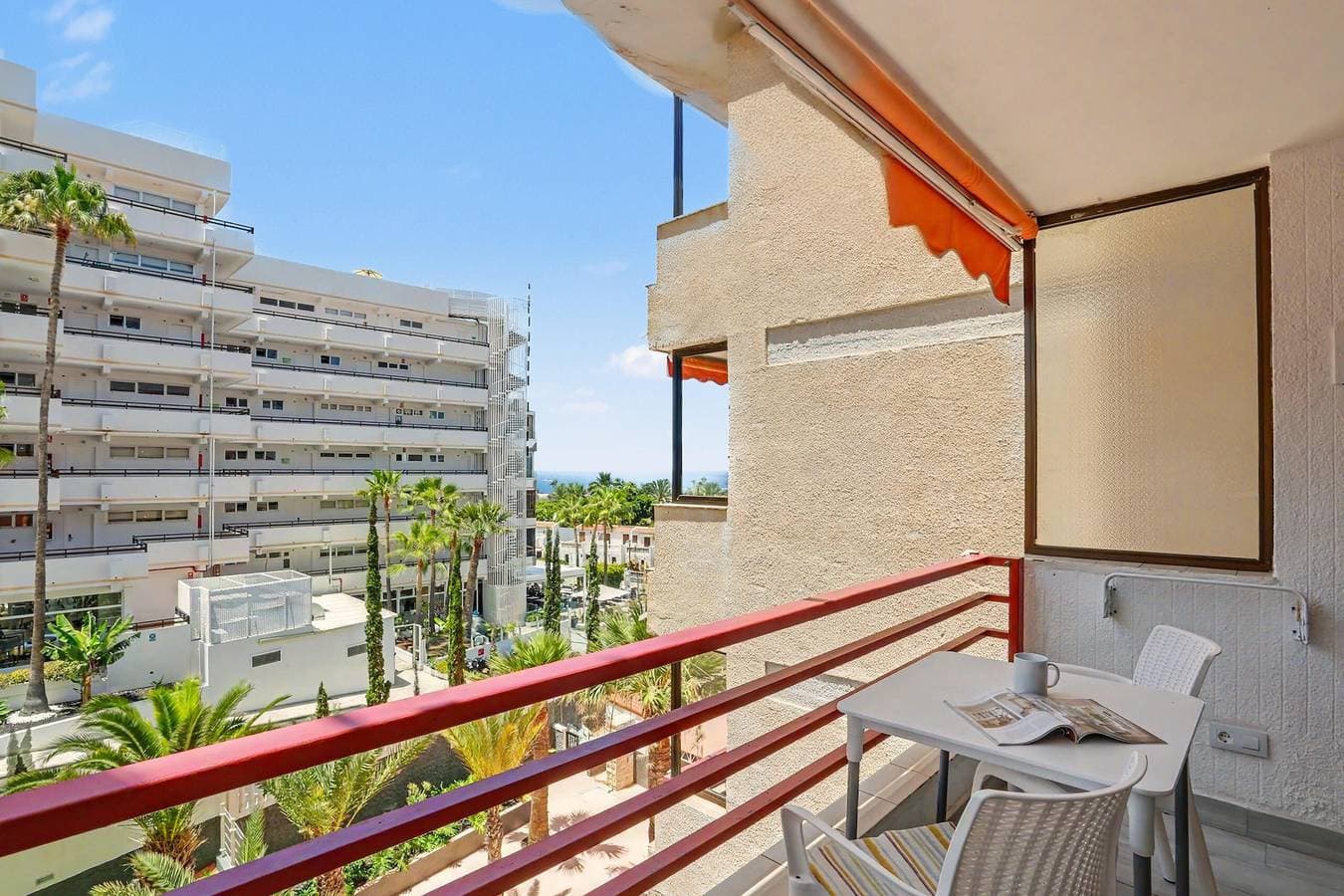 Foto 2 von 27: Ferienstudio 'Luxury Costa Adeje' mit Gemeinschaftspool, Balkon und WLAN