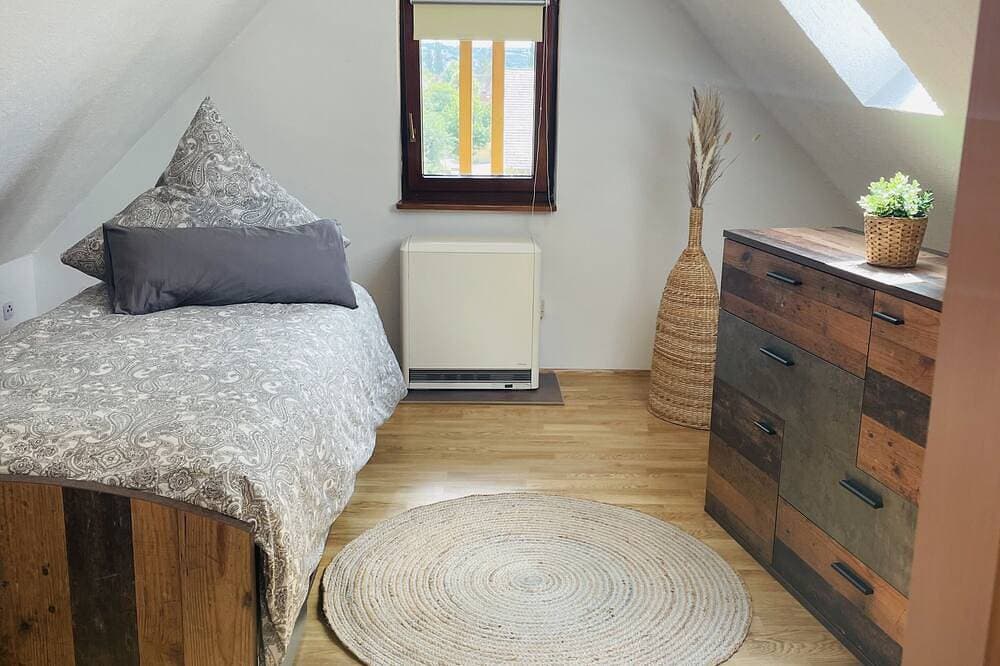 Foto 2 von 15: Gemütliche Maisonette Wohnung mit Terrasse und Balkon an der Romantischen Straße