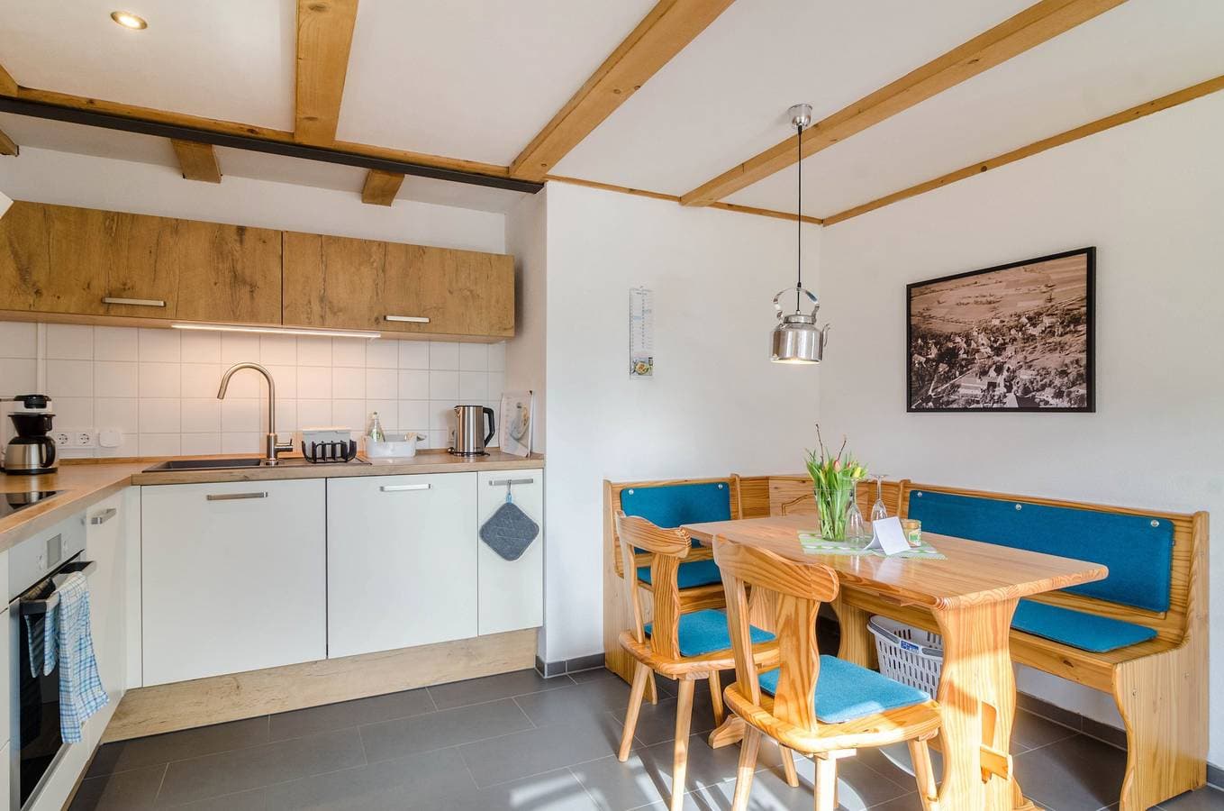 Foto 10 von 25: Ferienwohnung 'Schienerberghütte' mit privater Terrasse, privatem Garten und WLAN