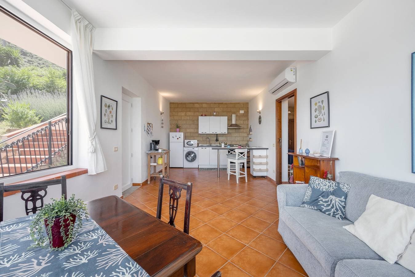 Foto 8 von 31: Villa 'Anna Messina' mit Meerblick, WLAN und Klimaanlage