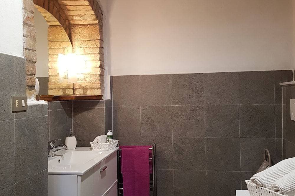 Foto 6 von 27: Toskanisches Haus im mittelalterlichen Dorf Castiglione d'Orcia