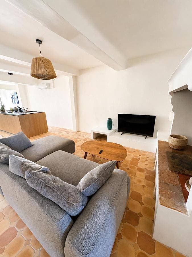 Foto 2 von 14: One-Bedroom Apartment with View