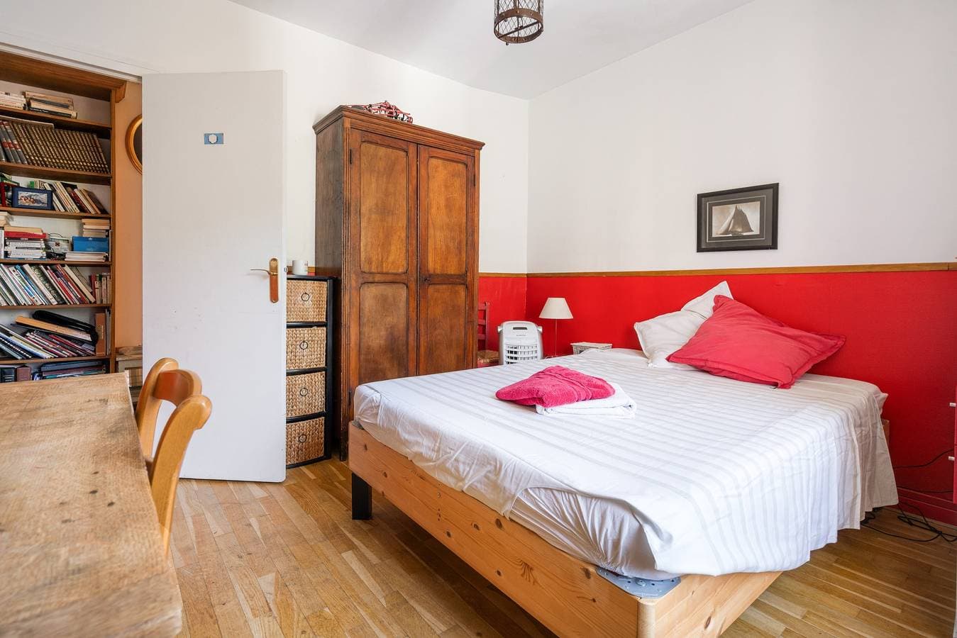 Foto 9 von 24: Gästezimmer Les lilas – Gemeinschaftspool & WLAN in Lyon