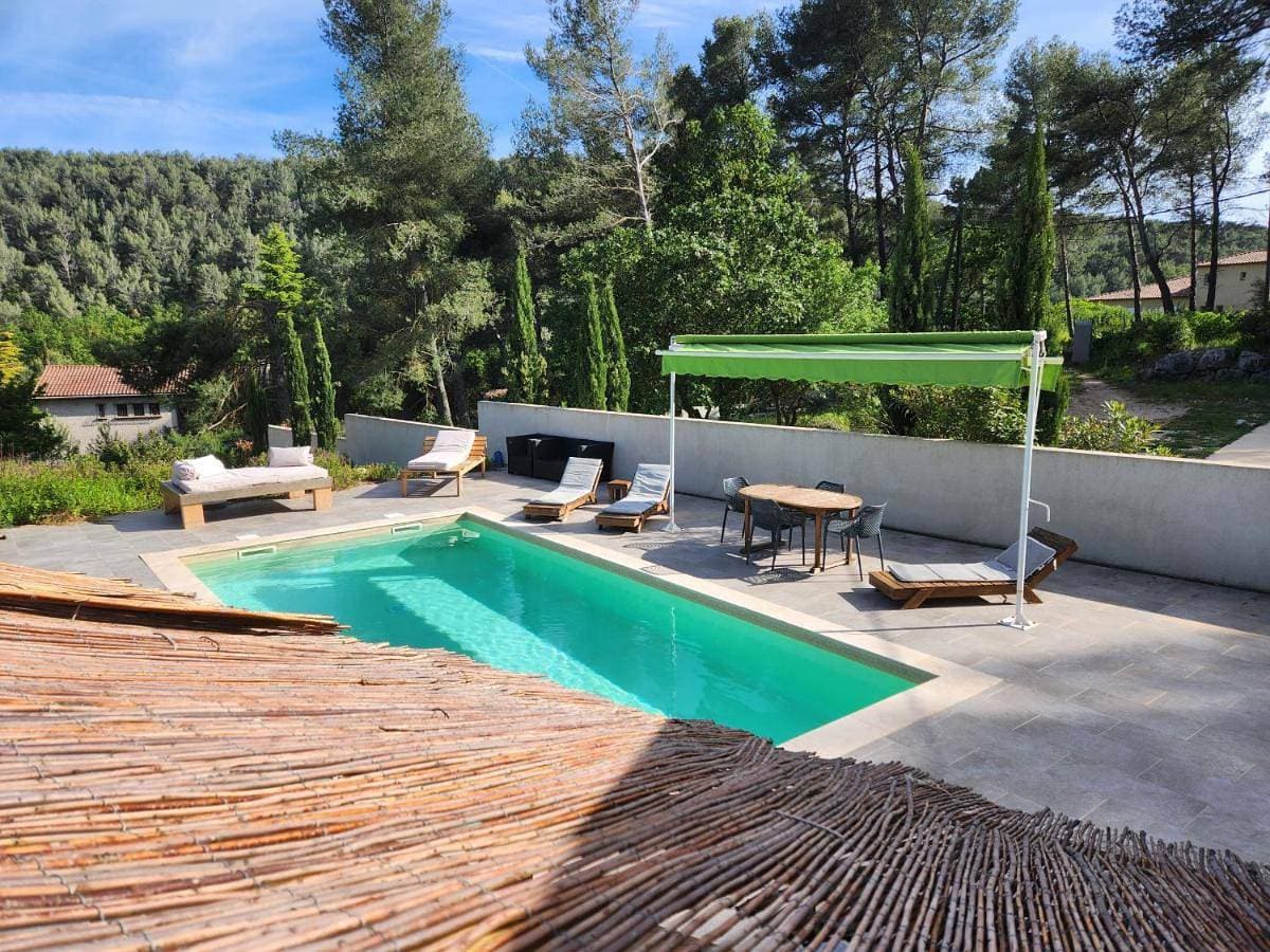 La Villa des Rouvières-14 personnes, Piscine chauffée 1