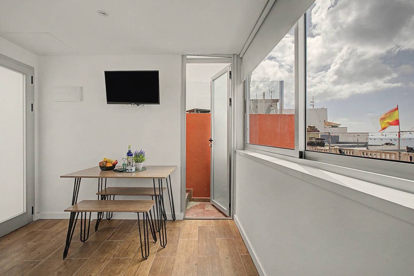 Foto 4 von 27: Ferienwohnung 'Ático La Morena' mit Meerblick, privater Terrasse und WLAN