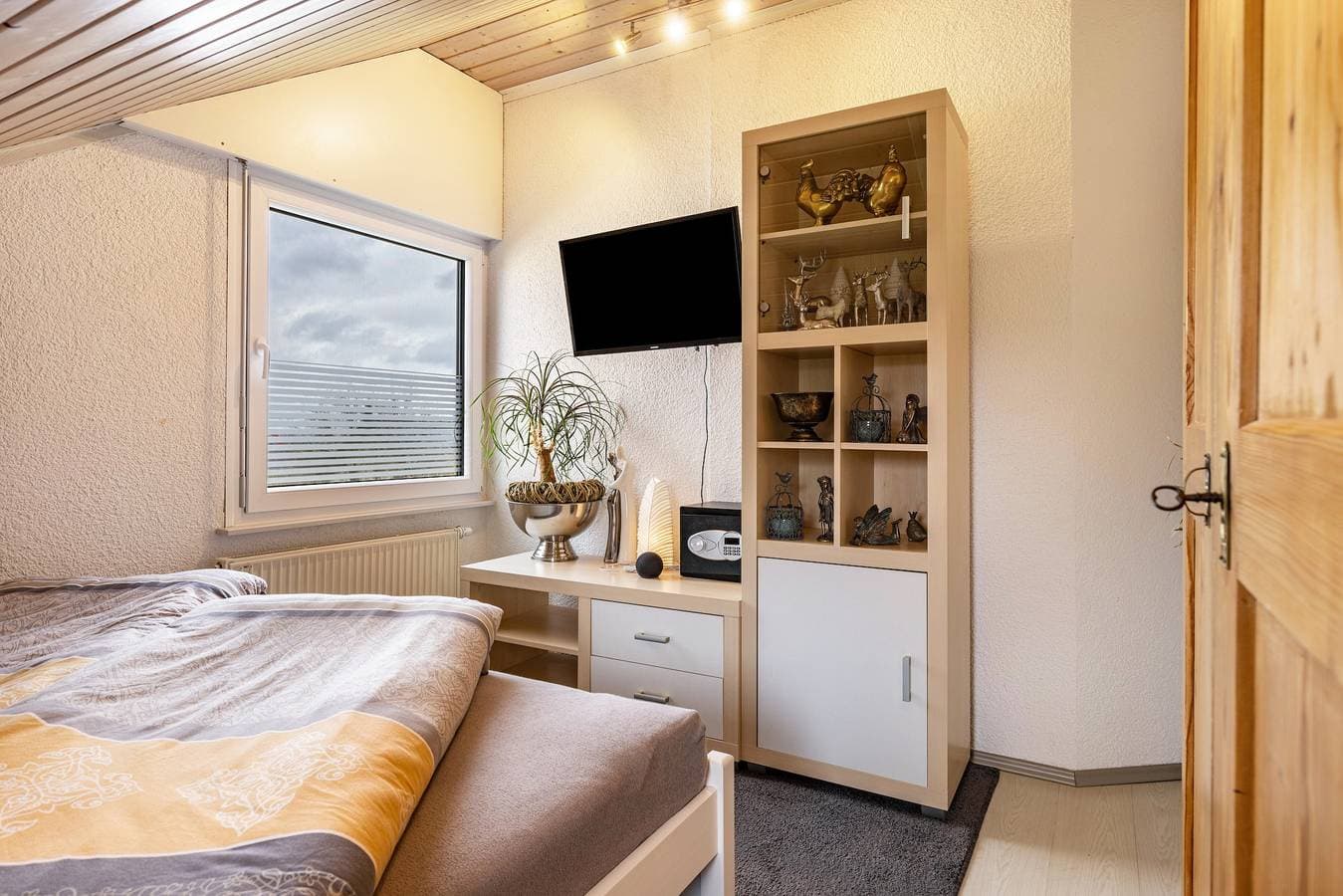 Foto 9 von 39: Ferienwohnung Christine mit Bergblick, privater Terrasse und WLAN