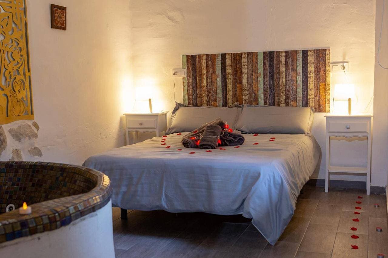 Fortress Jacuzzi Suites 1