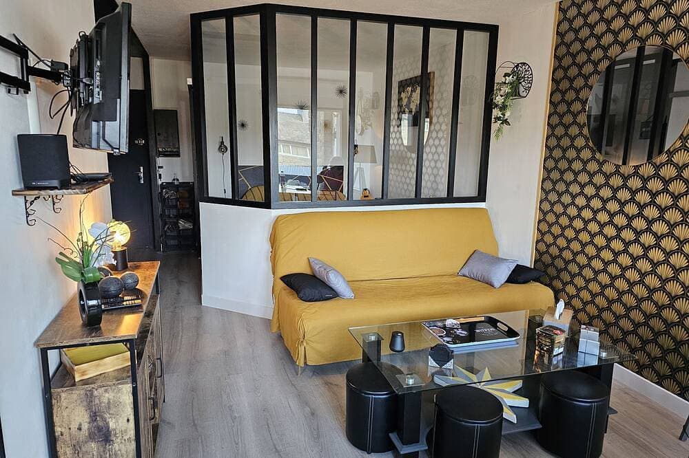 Très bel Appartement Lumineux et Bien Décoré Avec Aperçu mer 1