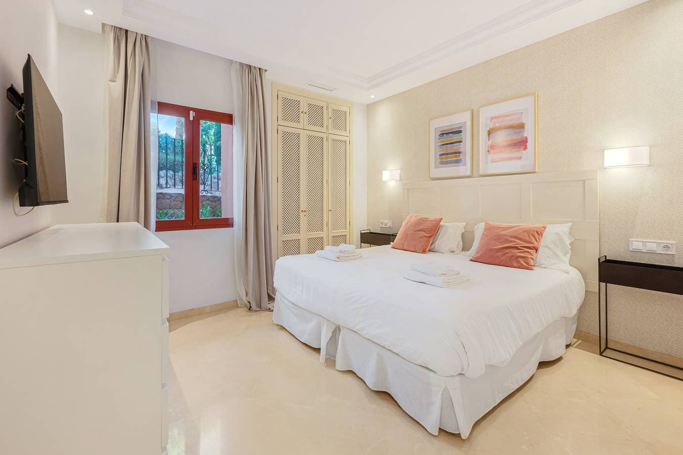 Foto 9 von 30: Apartment 'Don Carlos Marbella Beach' mit Gemeinschaftspool, WLAN und Klimaanlage