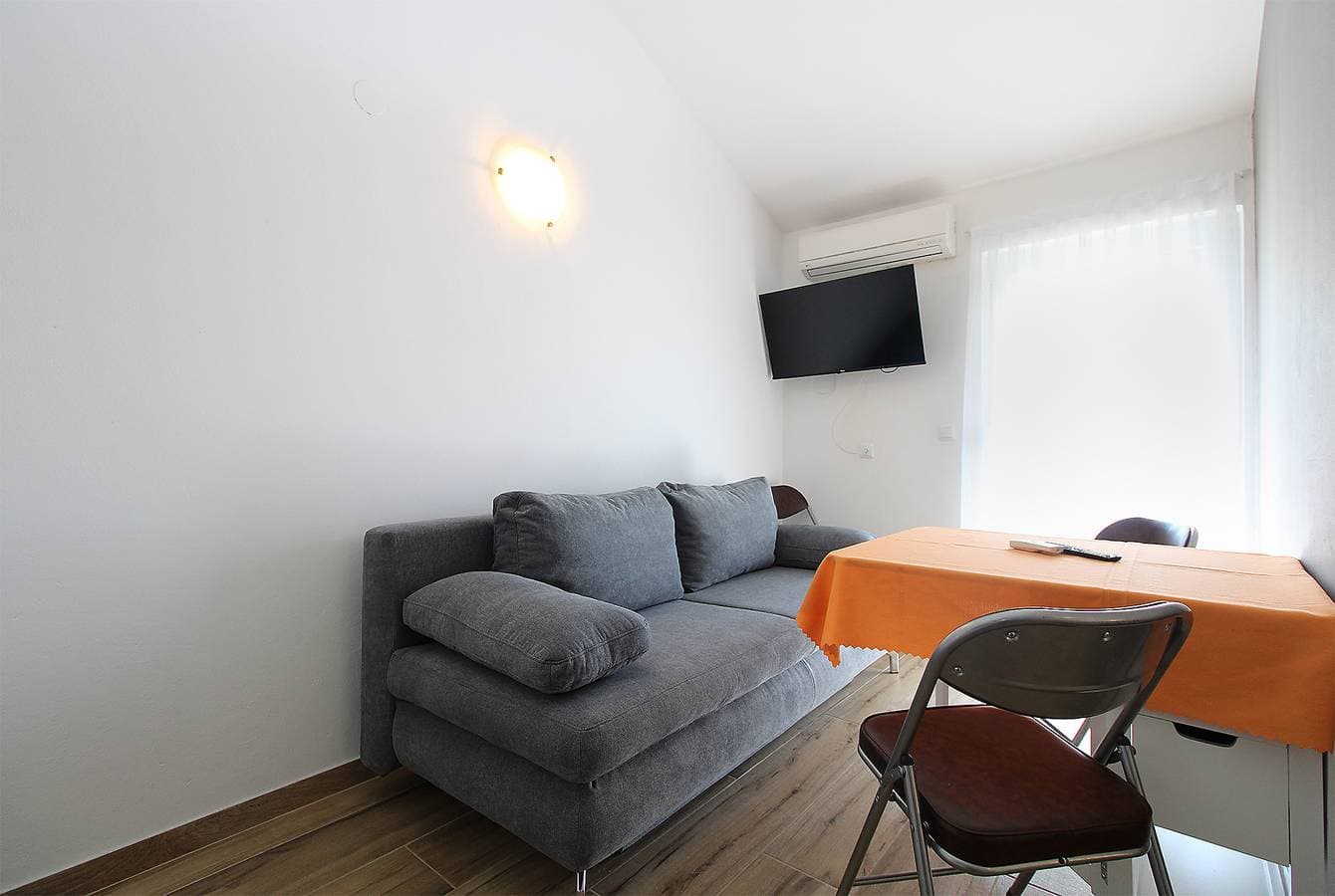 Foto 9 von 16: Ferienwohnung für 4 Personen mit Terrasse