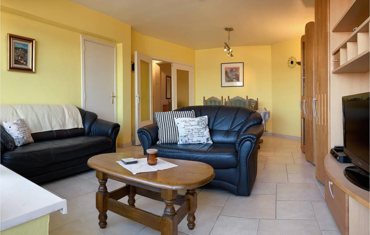 Foto 3 von 24: Ferienwohnung für 4 Personen mit Terrasse