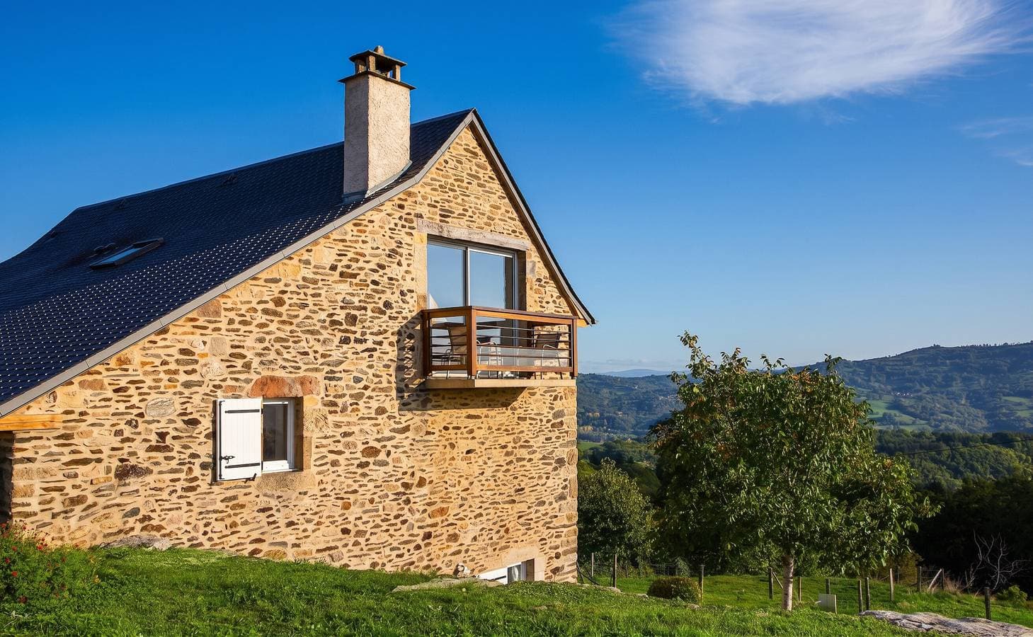 Foto 1 von 35: Charmante Wohnung in Saint-Côme-d'Olt - 80 m² mit Balkon