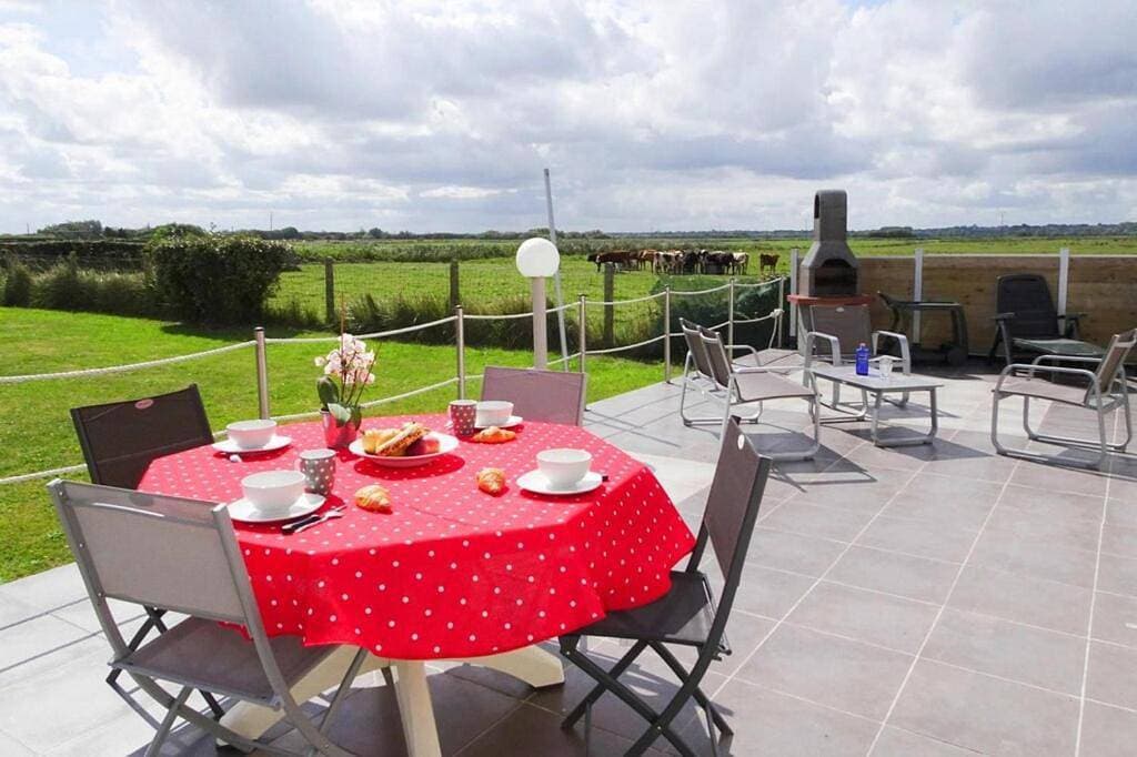 Holiday Home in France by Sandy Beach 1
