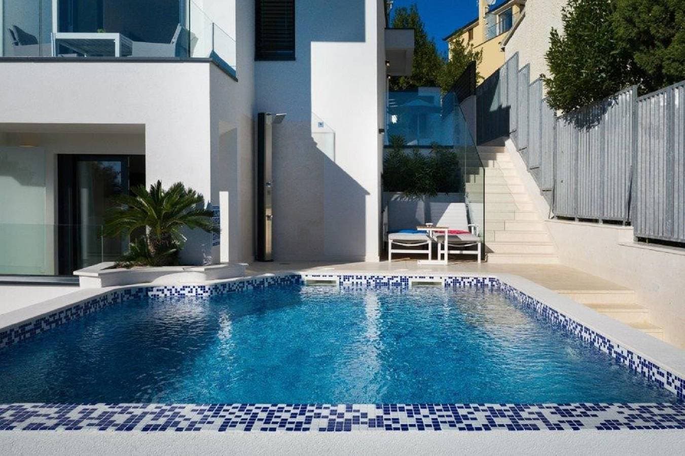 Foto 3 von 40: Exklusive Villa mit privatem Pool 50 Meter zum Strand