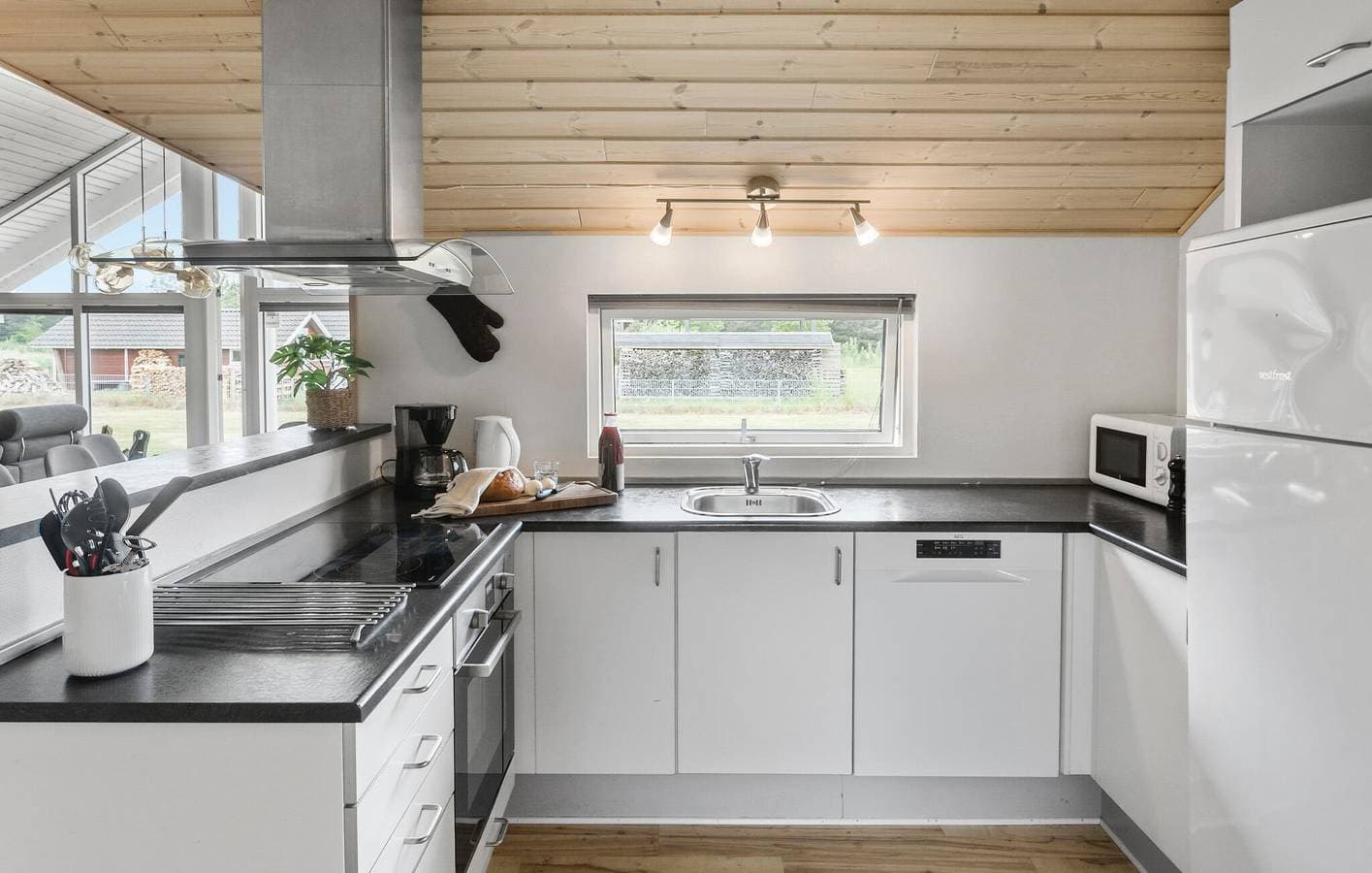Foto 8 von 18: Ferienhaus für 8 Personen mit Whirlpool