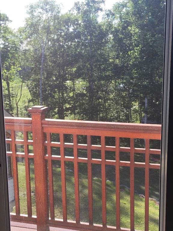 Foto 5 von 27: Ruhiges Studio-Apartment am ruhigen See in Maine