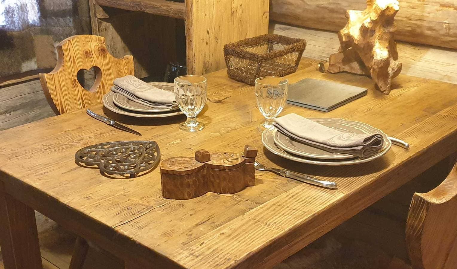 Foto 7 von 55: La cabane du trappeur
