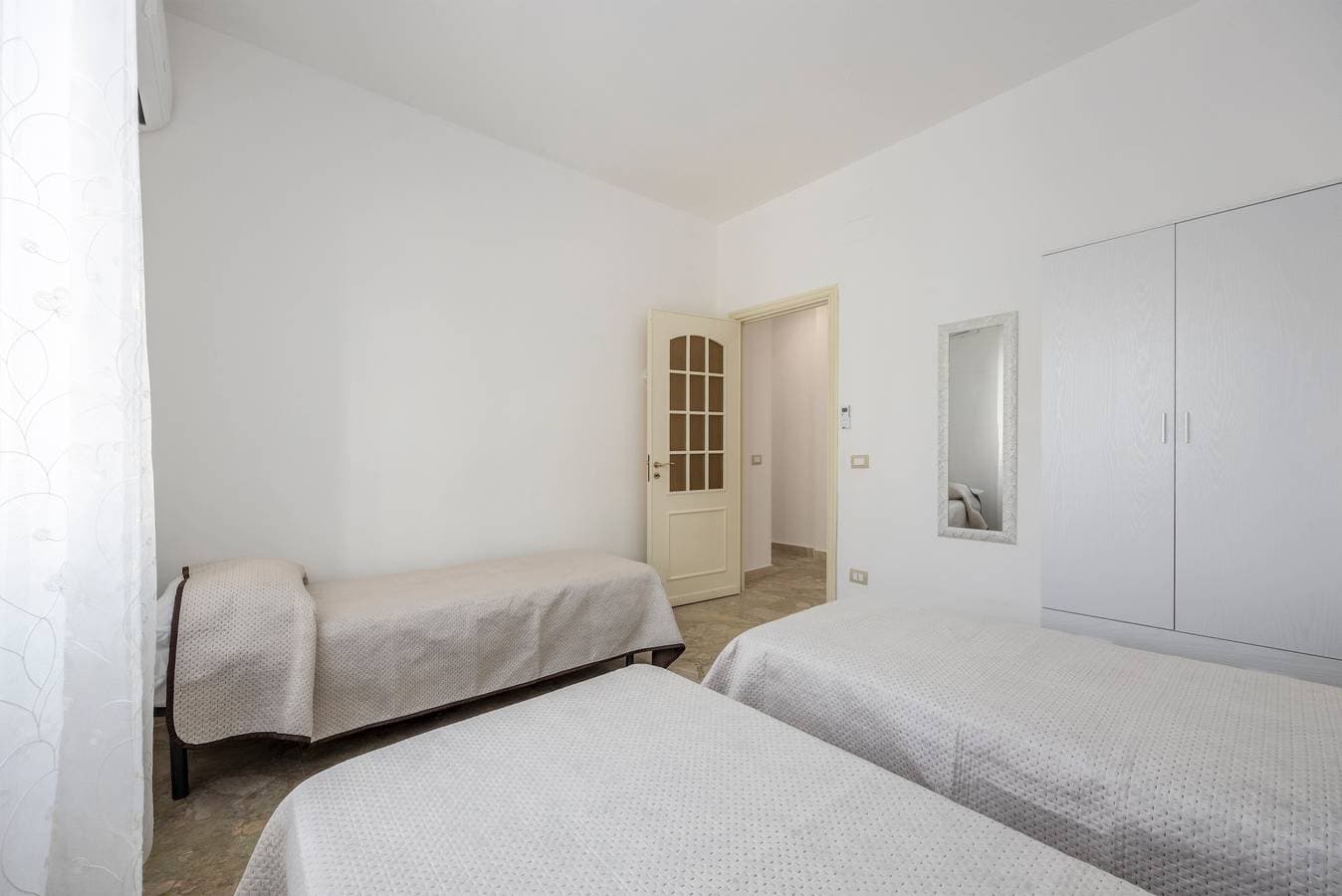Foto 9 von 24: Ferienhaus 'Sandovalli' mit Meerblick, WLAN und Klimaanlage