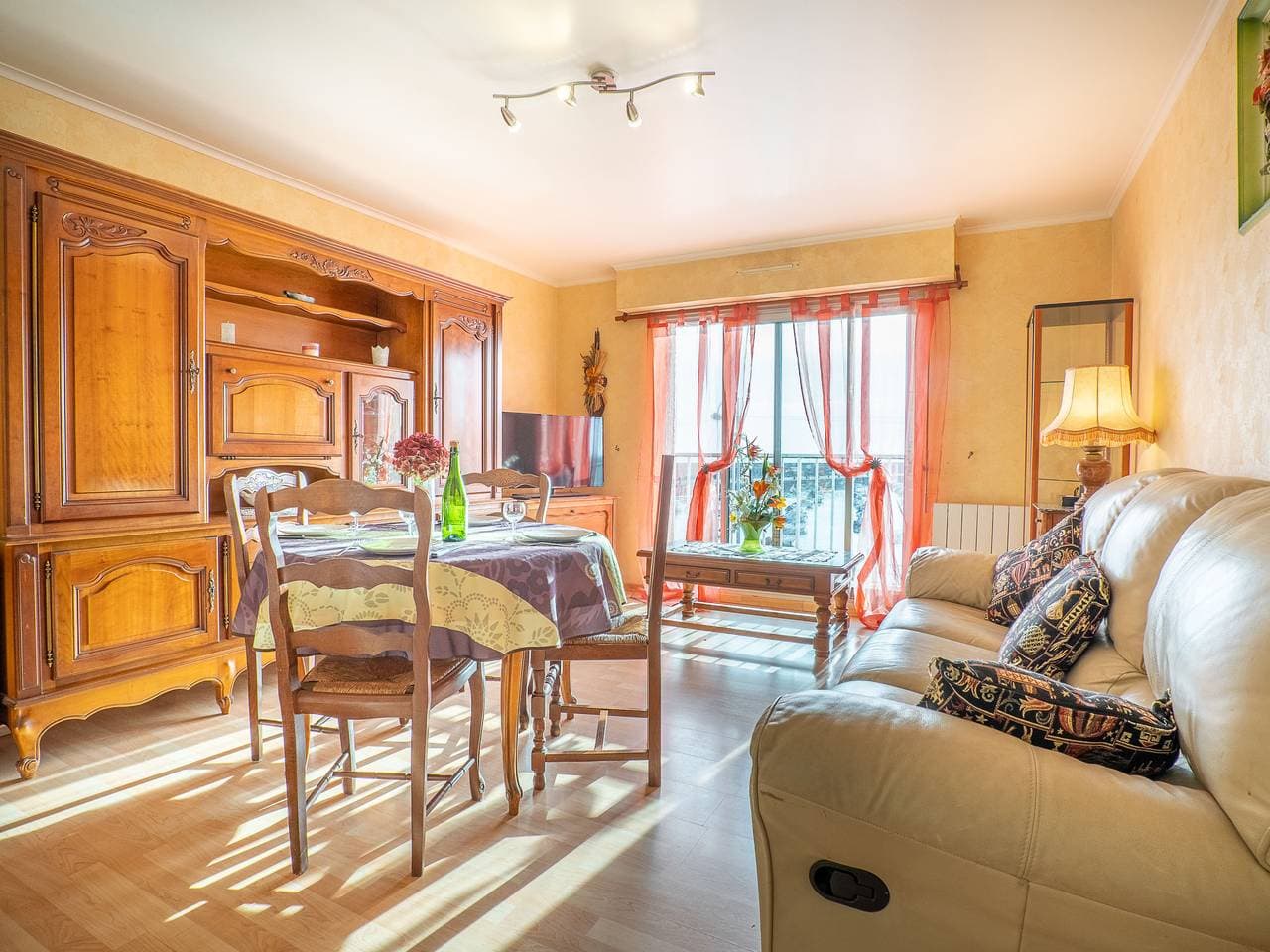 Mehrfamilienhaus Le Surcouf 1