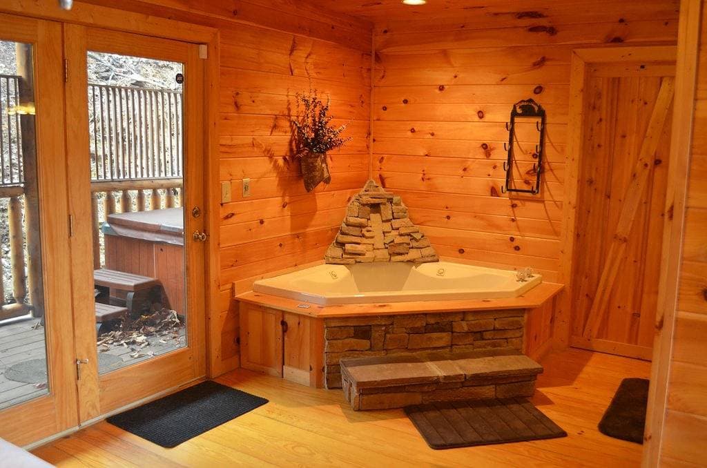 Foto 11 von 24: Just Enuff Cabin - 5 Star Wunderschöne Aussicht in Gatlinburg hat alles was Sie brauchen!