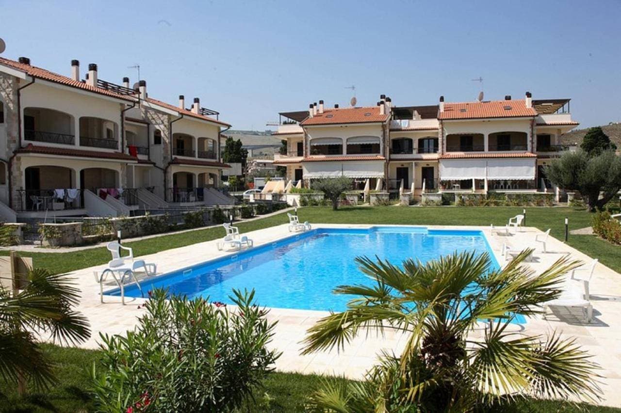Micaene Luxury Pineto Vacanza 1