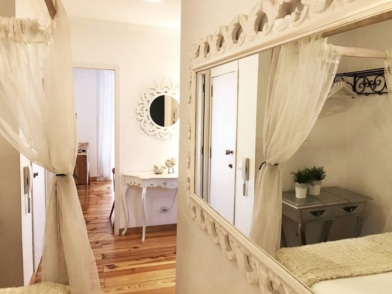 Foto 7 von 25: Ferienwohnung für 4 Personen mit Balkon/Terrasse