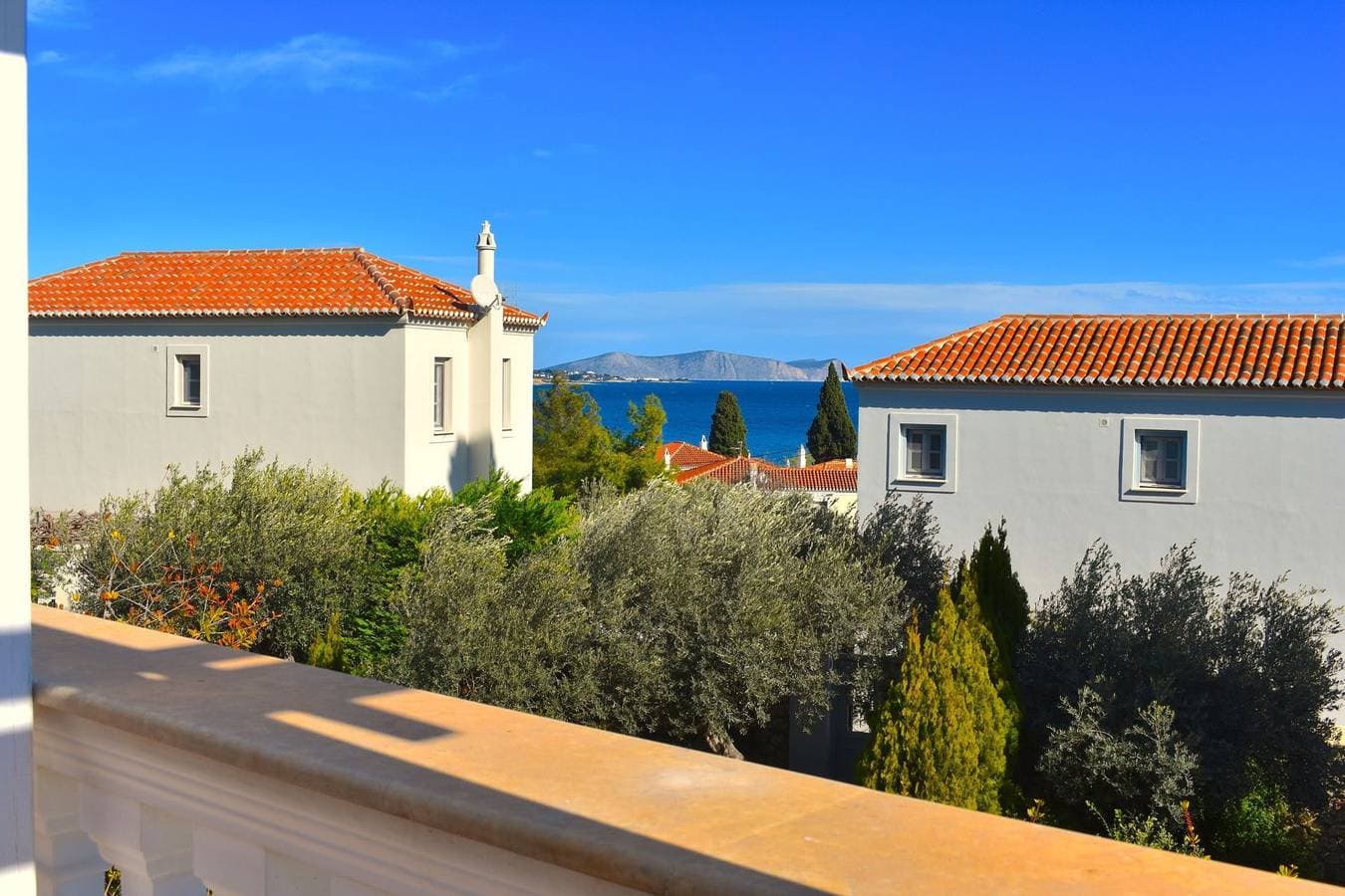 Villa 1