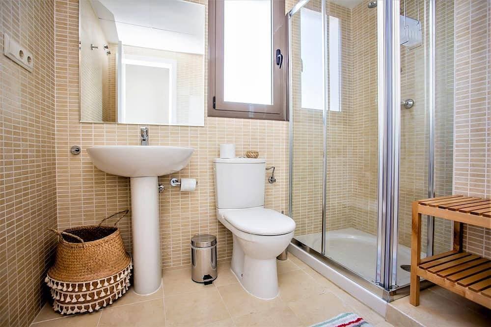 Foto 7 von 30: Neue 2 Br / 2 Bad Reihenhaus Apt Cala de Mijas mit Blick auf Golf, Berge und Meer