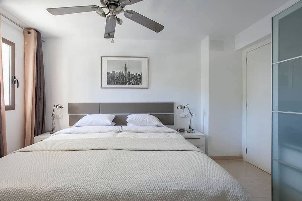 Foto 11 von 30: Beach Front Apartment \"Oden 2\" mit einem halbprivaten Strand in Altea, Spanien