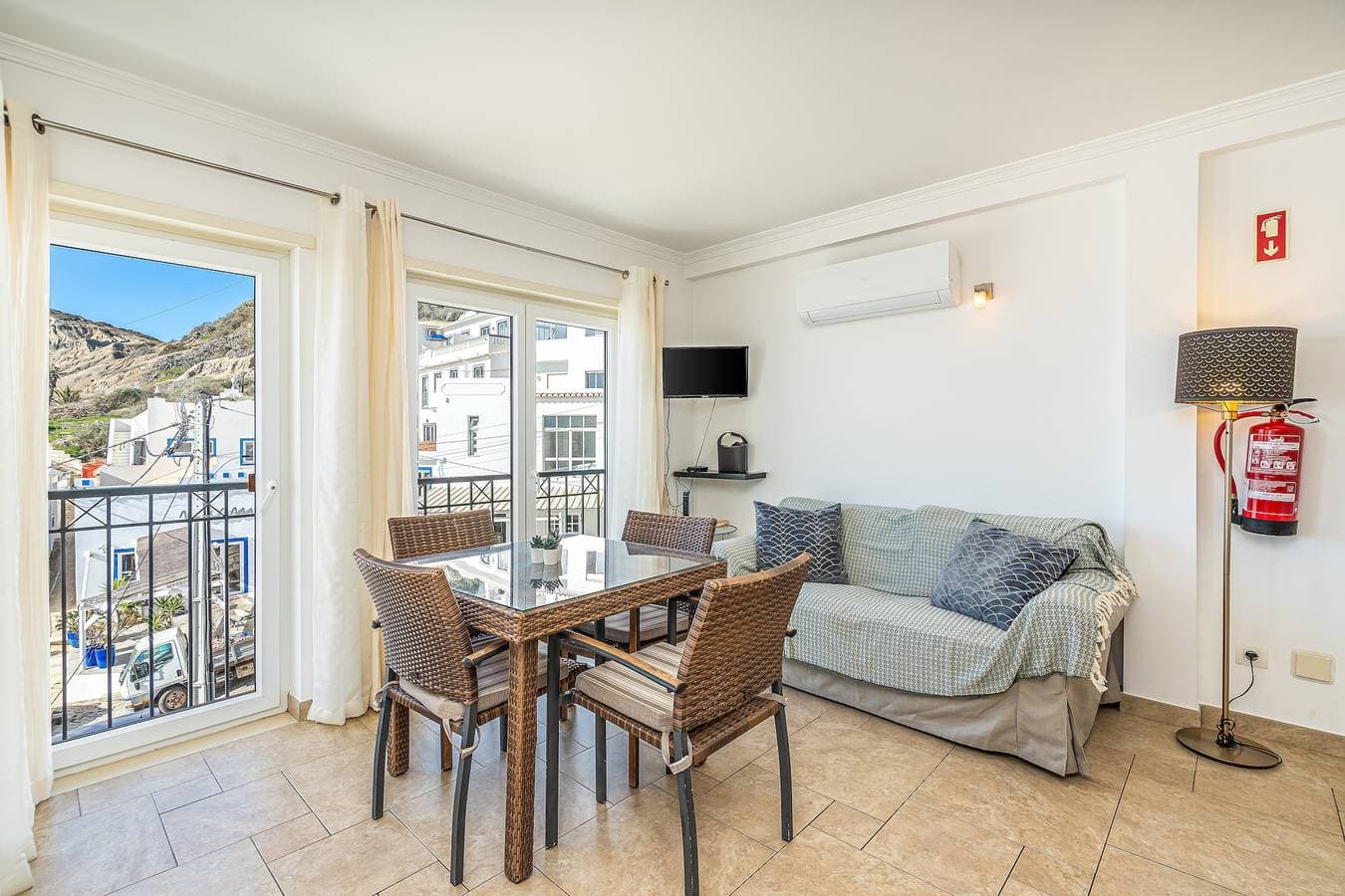 Foto 2 von 36: Ferienwohnung 'Beach Apt 1' mit Meerblick, Wi-Fi und Klimaanlage