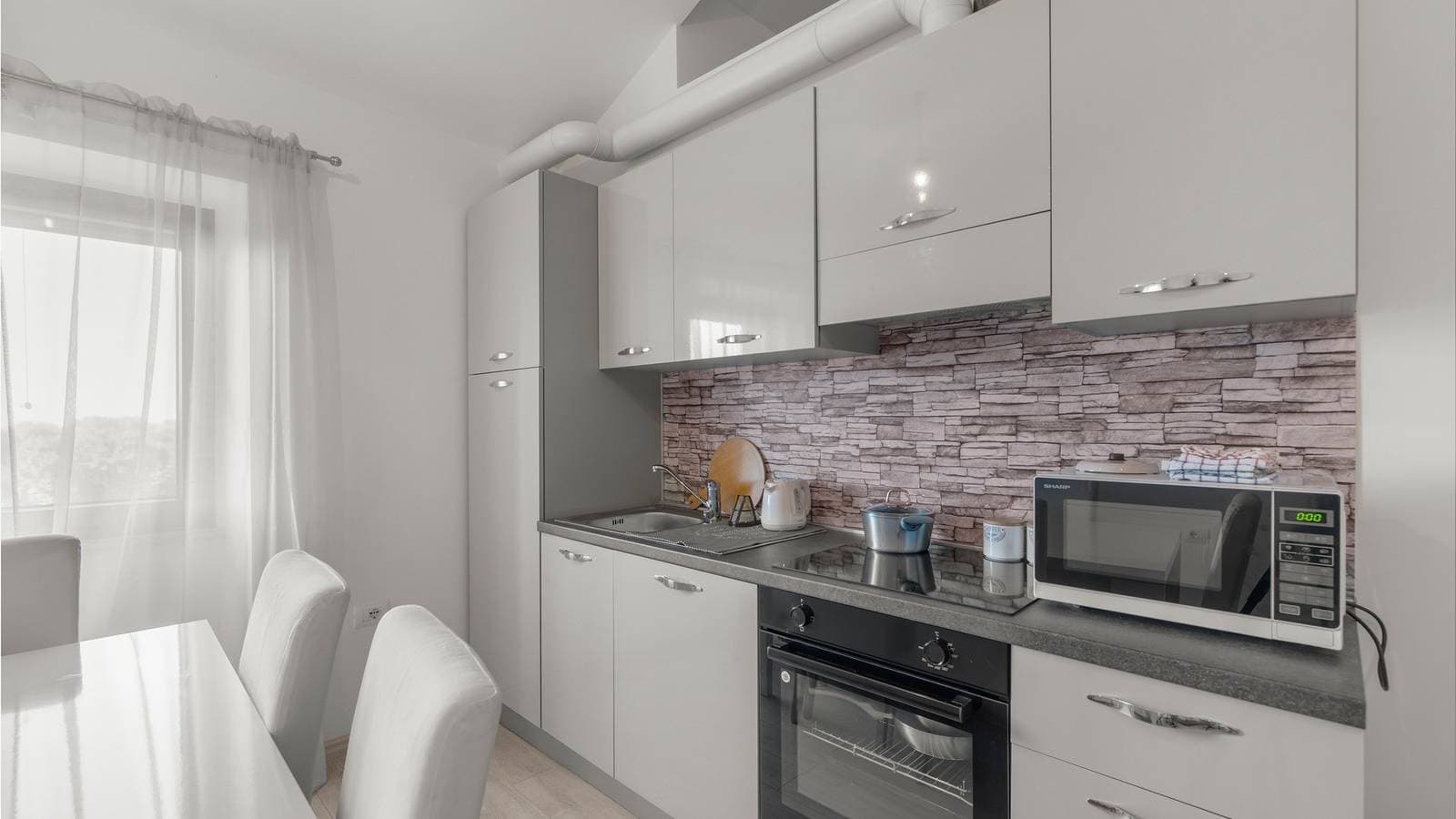 Foto 3 von 13: Ferienwohnung für 4 Personen mit Balkon/Terrasse