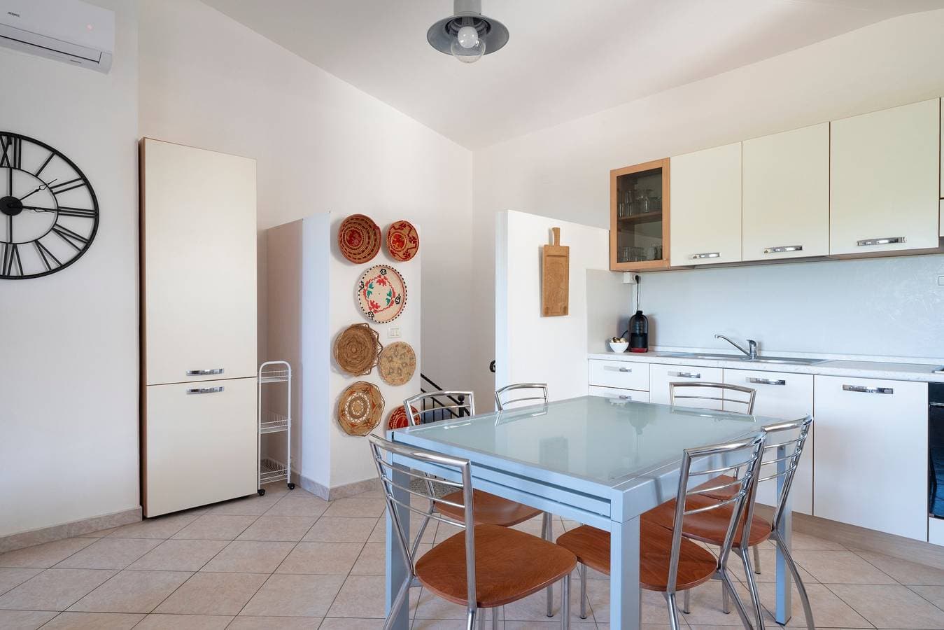 Foto 7 von 28: Ferienhaus 'Villa De La Torré Di Bari Sardo' mit Meerblick, privater Terrasse & Klimaanlage