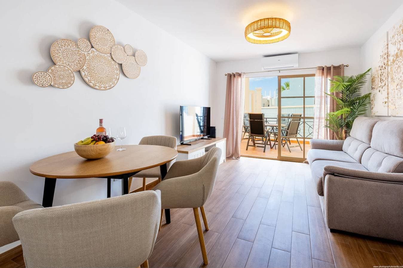 Foto 3 von 16: Ferienwohnung für 4 Personen mit Pool