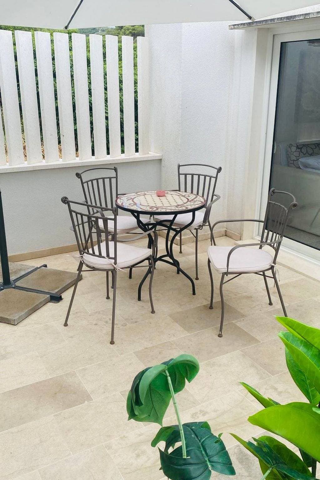 Foto 11 von 21: Wohnung in Povlja mit privatem Parkplatz