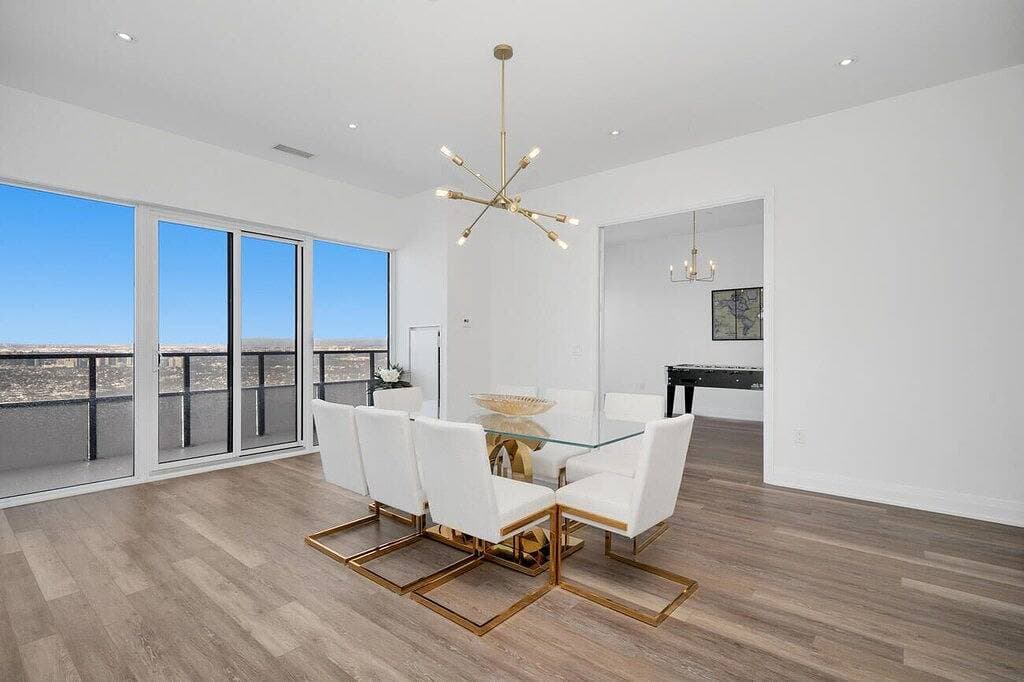 Foto 10 von 22: Luxury Penthouse Suite