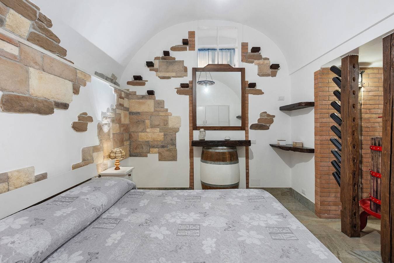 Foto 11 von 25: Ferienwohnung 'La Cantina Di Alba E Tramonto' mit Wi-Fi und Klimaanlage
