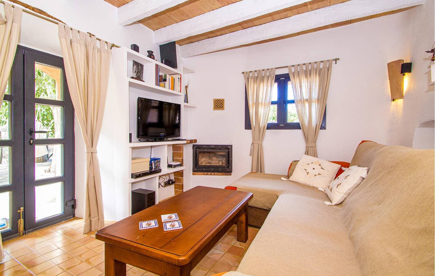Foto 3 von 28: Gemütliche Ferienwohnung mit Pool und Terrasse in der Nähe von Fornalutx