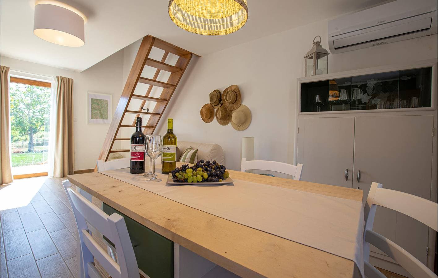 Foto 13 von 17: Ferienhaus für 4 Personen mit Terrasse