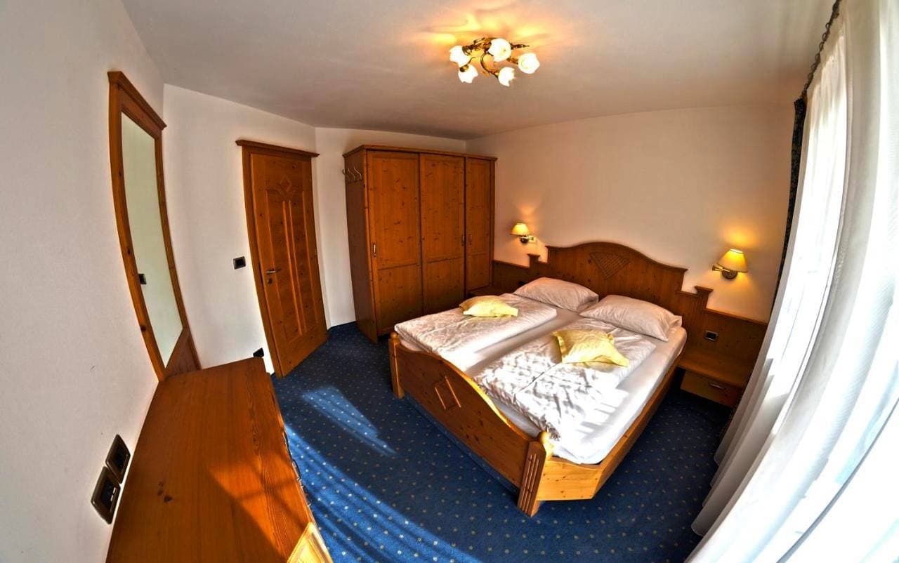 Foto 4 von 24: Two-Bedroom Apartment