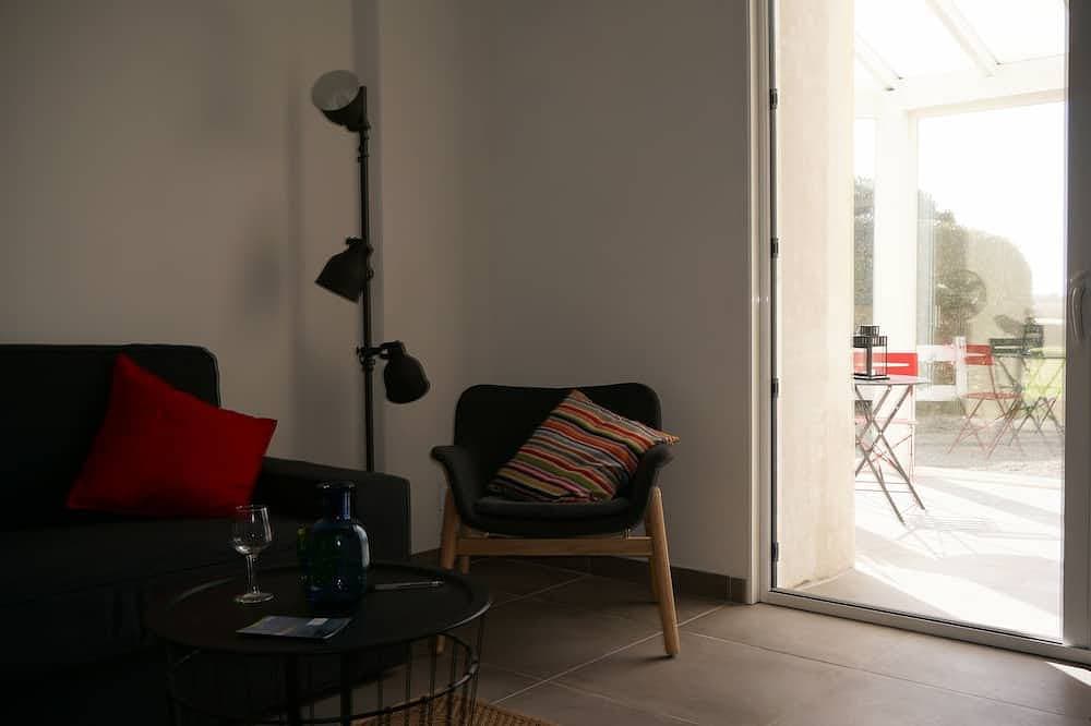 Foto 10 von 29: Neu: Große Erdgeschosswohnung vor dem Hafen von Portbail