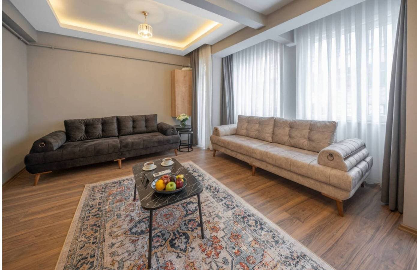 Foto 3 von 14: Taksim-Platz - Deluxe Suite 101 mit 1 Schlafzimmer