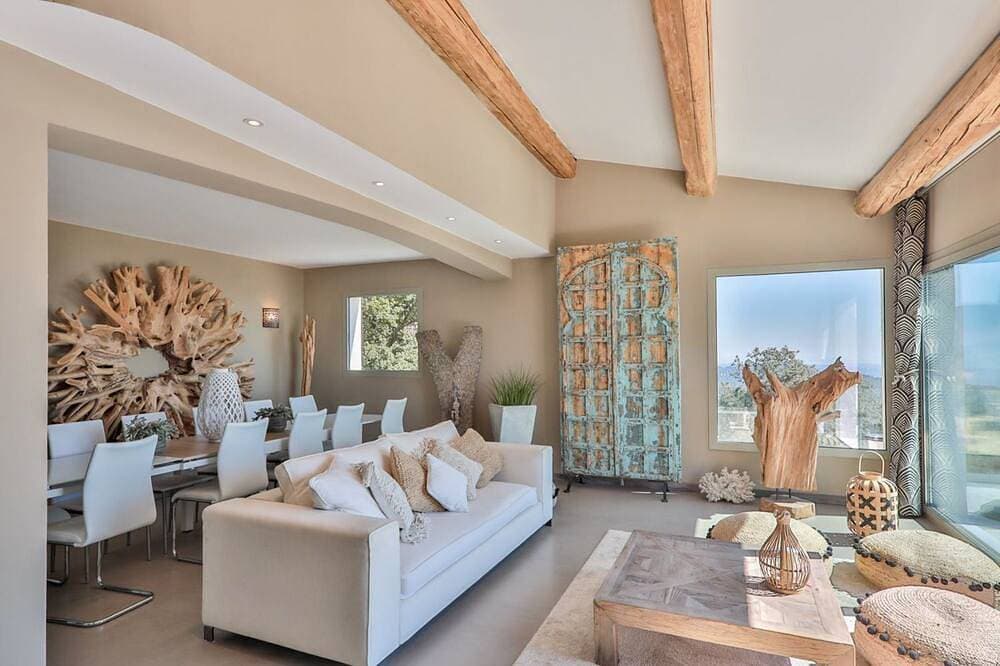 Foto 13 von 30: Villa Tribu - Sechs Schlafzimmer Villa, Schläft 14