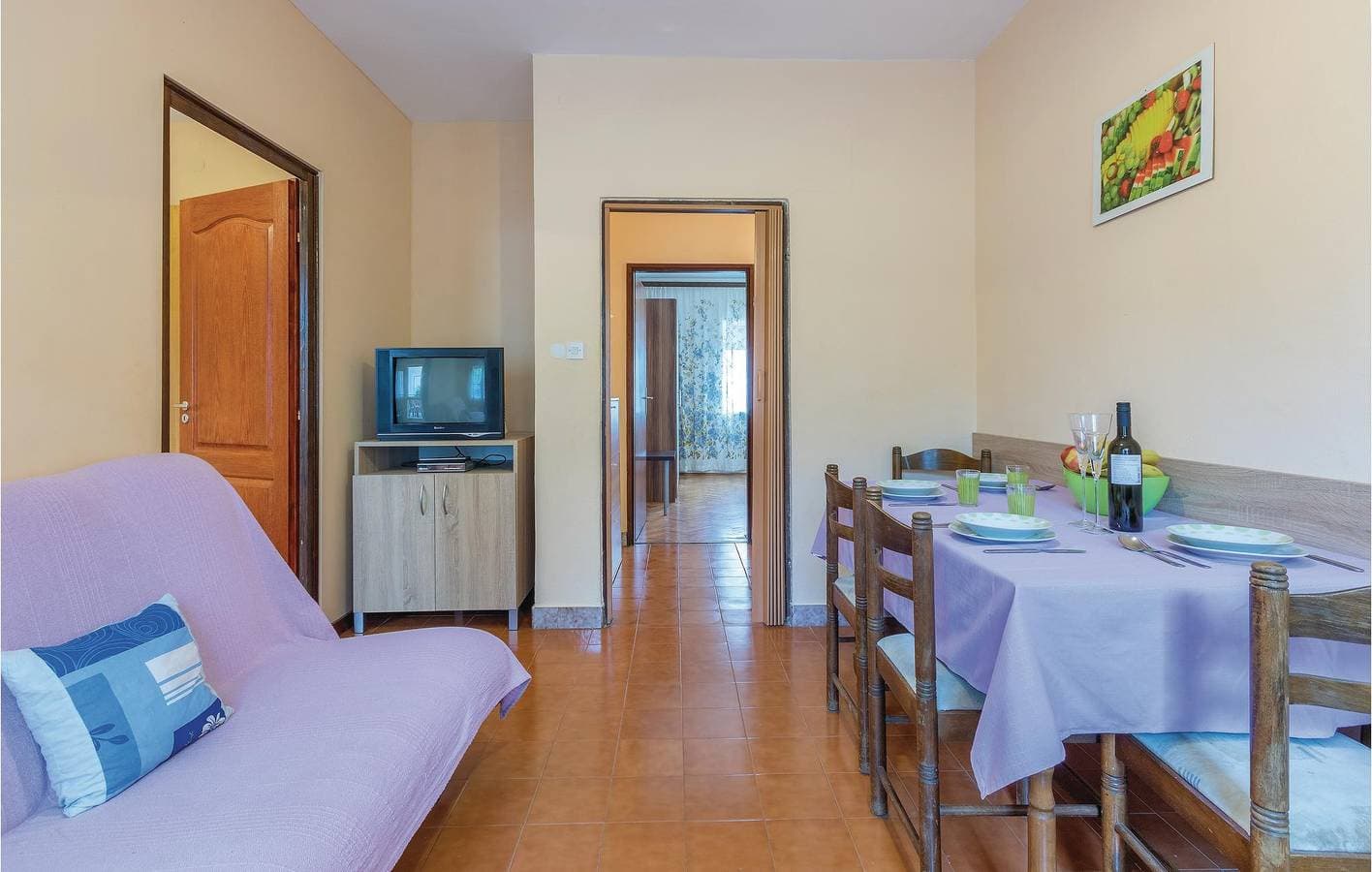 Foto 4 von 33: Gemütliche 2-Zimmer-Wohnung mit Terrasse, WLAN und Parkplatz, 2,5 km vom Strand entfernt